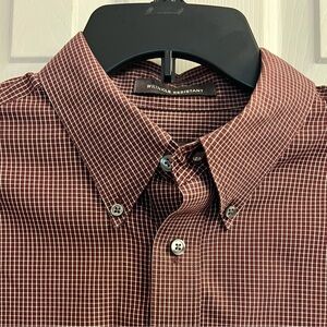 Eddie Bauer Wrinkle Resistant Men's Burgundy Checkered Shirt Sz M